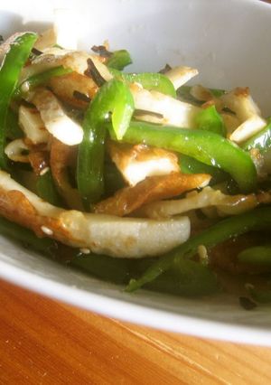 A picture of Green Peppers, Chikuwa, and Shio-Kombu Stir-Fry.