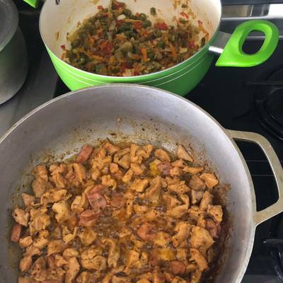 Arroz con cerdo en caldero Receta de Bendecido- Cookpad