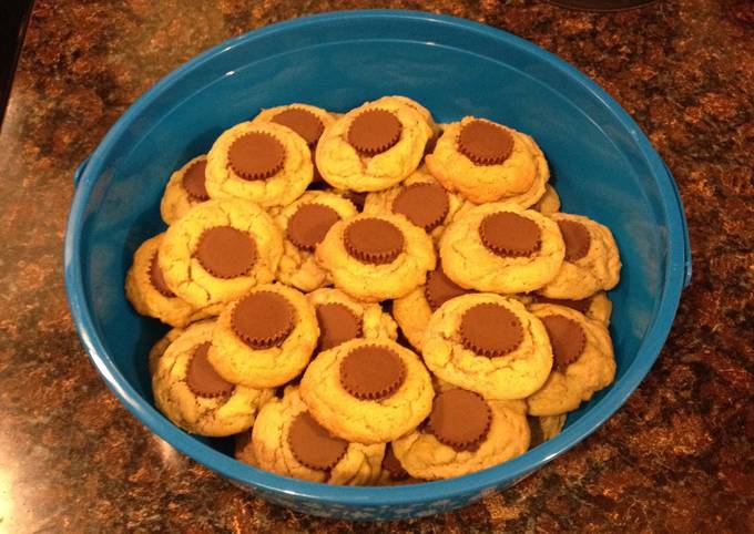 Reese's Peanut Butter Cup Cookies