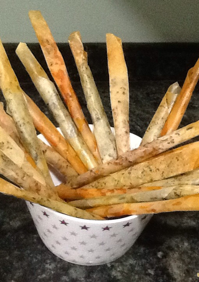Una foto de Palitos especiados de pasta filo