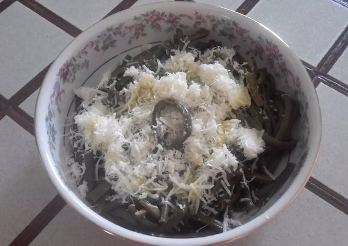 κύρια φωτογραφία συνταγής Αμπελοφάσουλα σαλάτα με τυρί