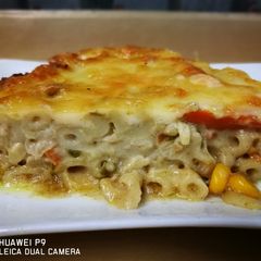 A picture of Macroni cheese 🧀|| white Macroni cheese|| baked macaroni cheese.