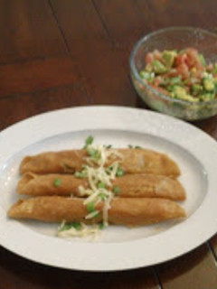 Una foto de Flautas de papa y de queso