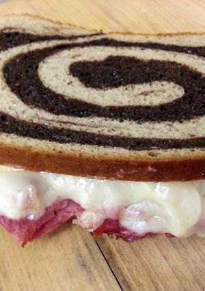 A picture of Toasted Reuben.