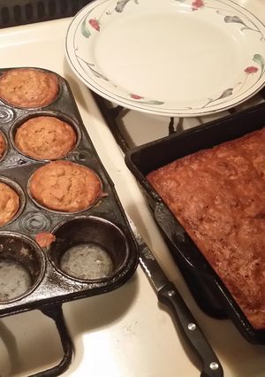 A picture of Zee's Banana Nut Bread.
