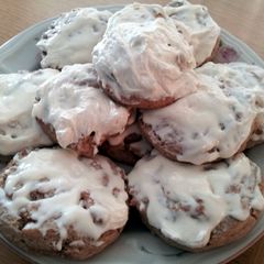 A picture of Joan's Biscuit Cinnamon Rolls - easy and delicious.