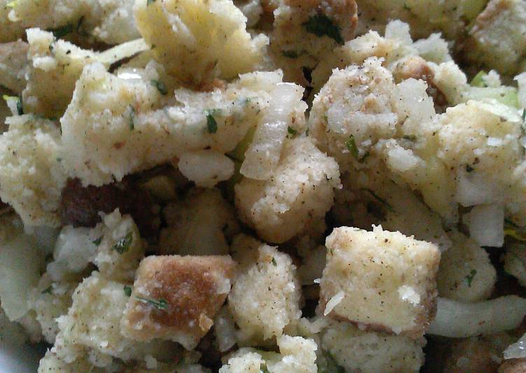 Steps to Prepare Any-night-of-the-week &#34; LIVETORIDES&#34;  Homemade Bread Stuffing