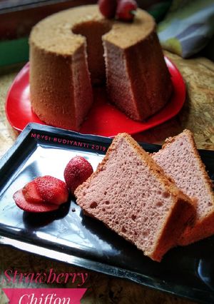 Foto resep Strawberry Chiffon Cake