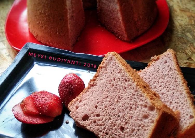 Strawberry Chiffon Cake