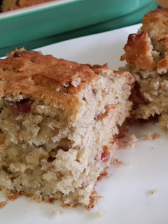 A picture of Banana Cranberry Cake/Bread.