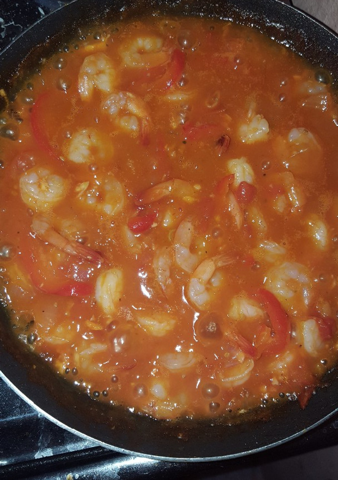 Una foto de Camarones guisados 😋