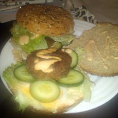 A picture of onion and garlic burgers.