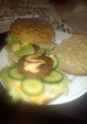 A picture of onion and garlic burgers.
