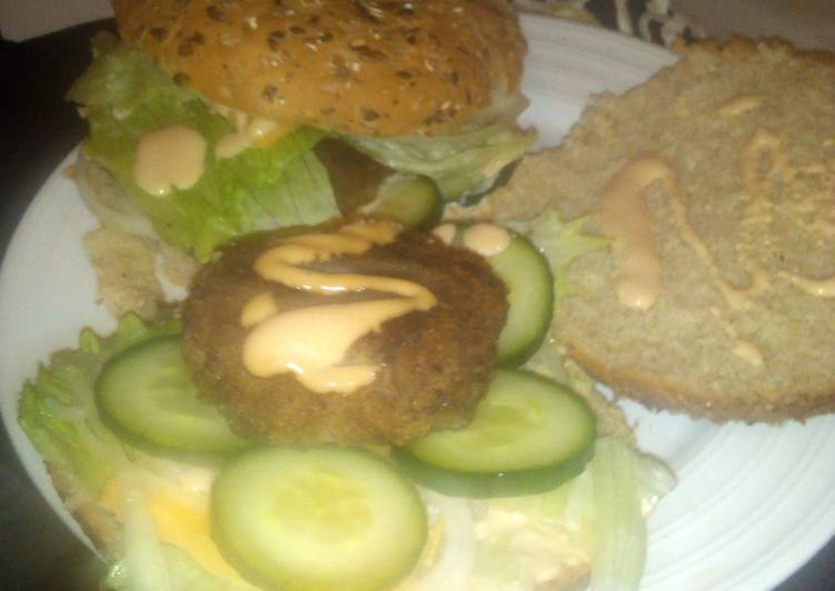Simple Way to Prepare Homemade onion and garlic burgers