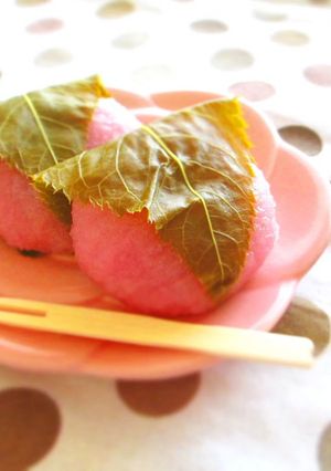 A picture of Easy Sakura Mochi (Cherry Blossom Rice Cake) from Cooked Rice.