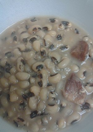 A picture of New Years black eyed peas.