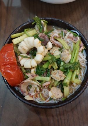 Hình của món Bún riêu hải sản.