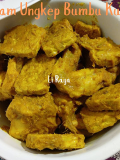 Foto resep Ayam Ungkep Bumbu Kuning