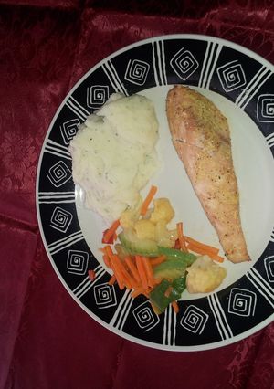 A picture of Lemon pepper chicken.