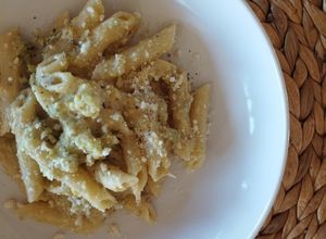 Foto di Penne crema di ceci e cavolfiore, ricetta del riciclo 🌷