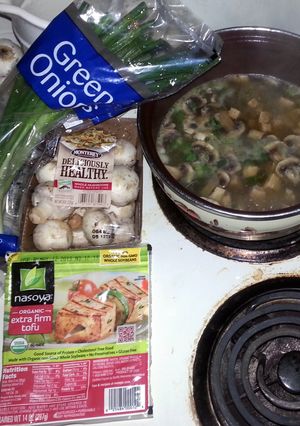 A picture of Japanese soup.