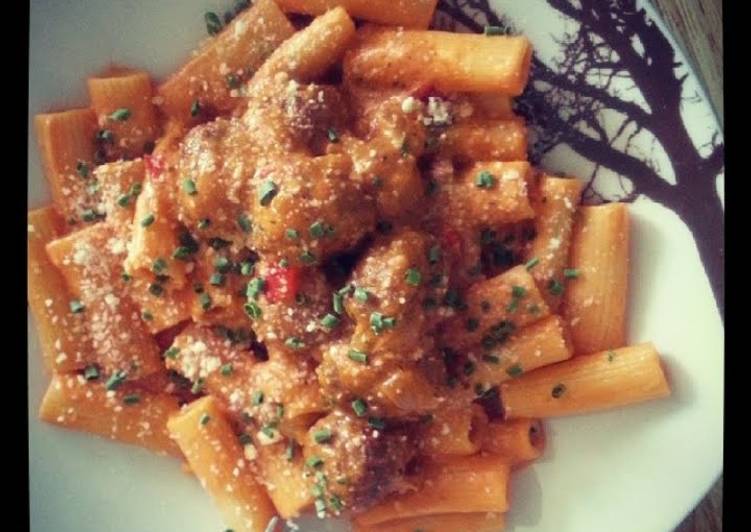 Creamy Tomato Rigatoni With Meatballs