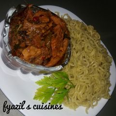 A picture of Plain indomie with fish sauce.
