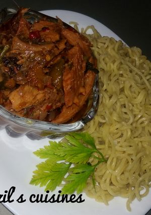 A picture of Plain indomie with fish sauce.