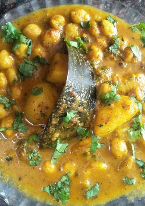 आलू छोले (Aloo chole recipe in Hindi) रेसिपी मुख्य फोटो