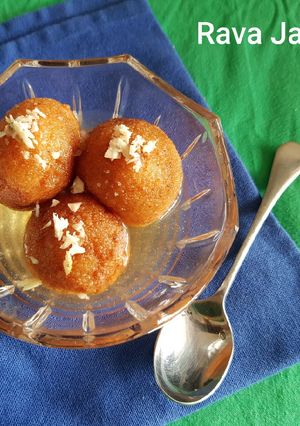 A picture of Rava/ Suji Gulab Jamun.