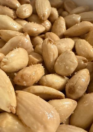 Sós pirított mandula recept fotója