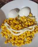Fideos con choclo y huevo