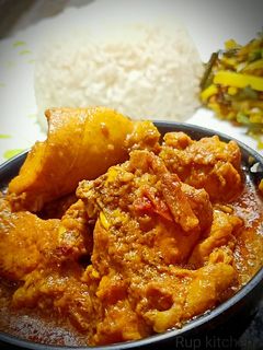 একপাকে মুরগির ঝোল (ekpake moorgir jhol recipe in Bengali) রেসিপির প্রধান ছবি