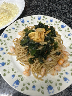 Una foto de 511. Spaghetti integrales con tomillo y langostinos (principal pasta)