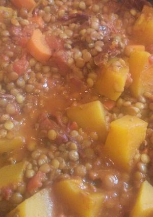 Una foto de Guiso de lentejas sin carne