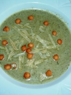 Medvehagyma krémleves recept fotója