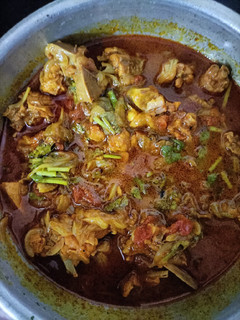 நாட்டுக்கோழி வறுவல்(country chicken fry recipe in tamil) செய்முறை முக்கிய புகைப்படம்