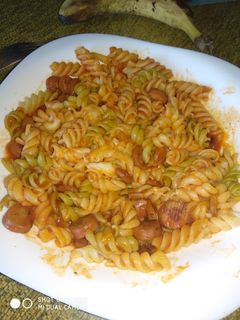 Una foto de Macarrones de colores