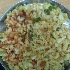 A picture of Macaroni pasta.