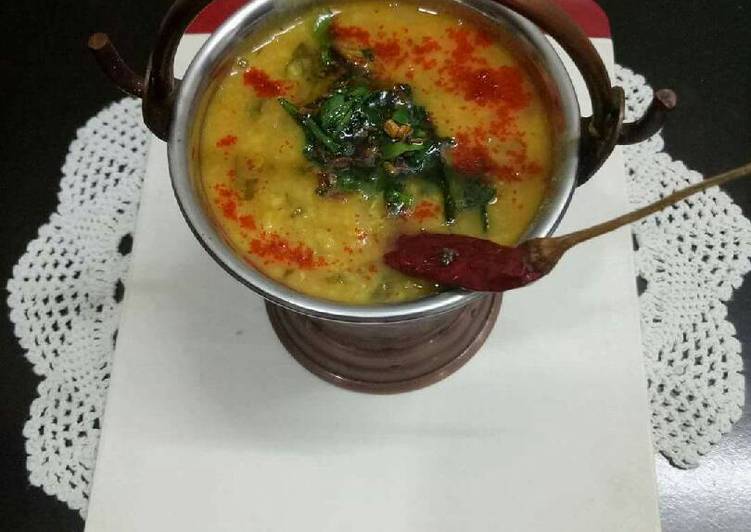 Recipe of Homemade Hyderabad Palak Dal