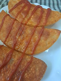 عکسی از دستور پیراشکی مرغ و سیب زمینی