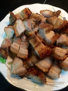 Hình của món Thịt nướng giòn bì.