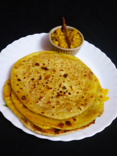 আলুর পরোটা (aloor porota recipe in Bengali) রেসিপির প্রধান ছবি