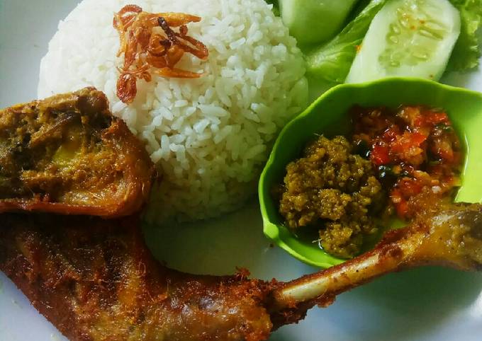 310. Ayam Goreng ala Bebek Surabaya