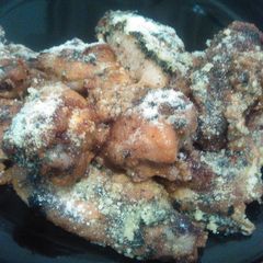 A picture of LadyIncognito's Oven Baked Garlic Parm Wings.
