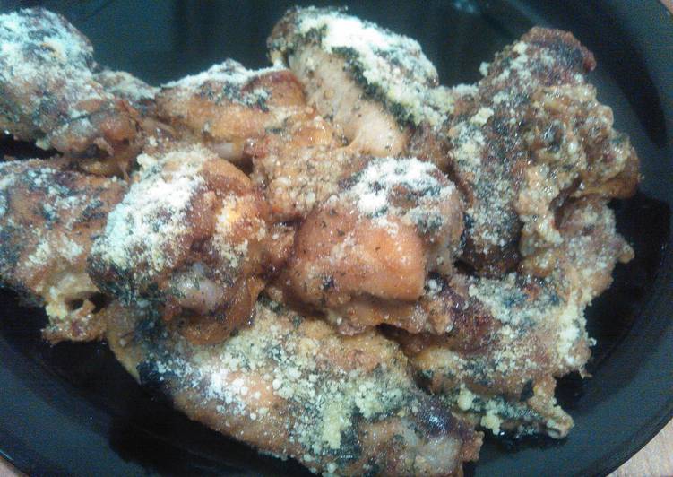 7 Delicious Homemade LadyIncognito&#39;s Oven Baked Garlic Parm Wings