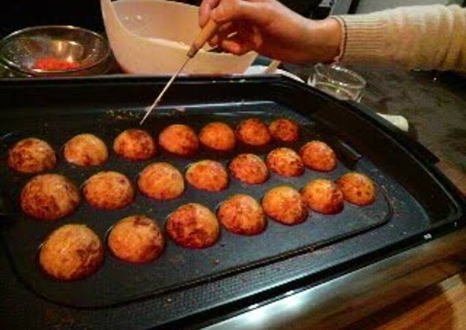 Perfectly Round Takoyaki With Crisp Outsides and Creamy Insides
