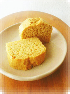 A picture of Fluffy Tofu and Kinako Roasted Soy Flour Cake.