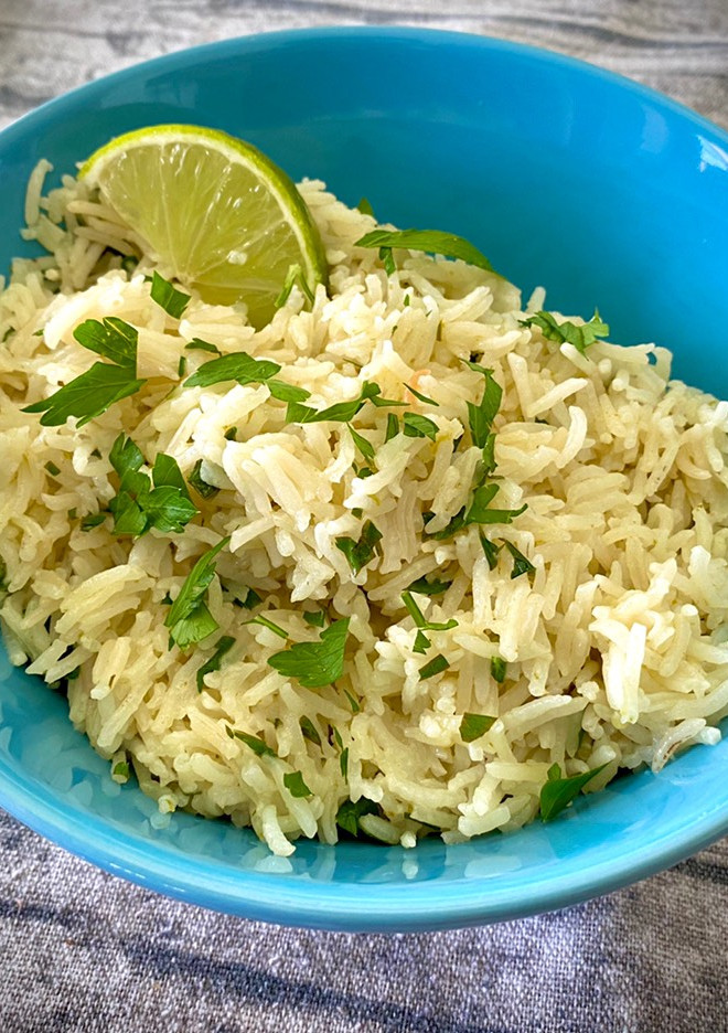 Una foto de Arroz de Cilantro y Lima