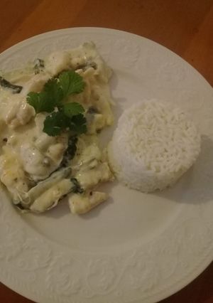 Una foto de Rajas de poblano con pollo y crema